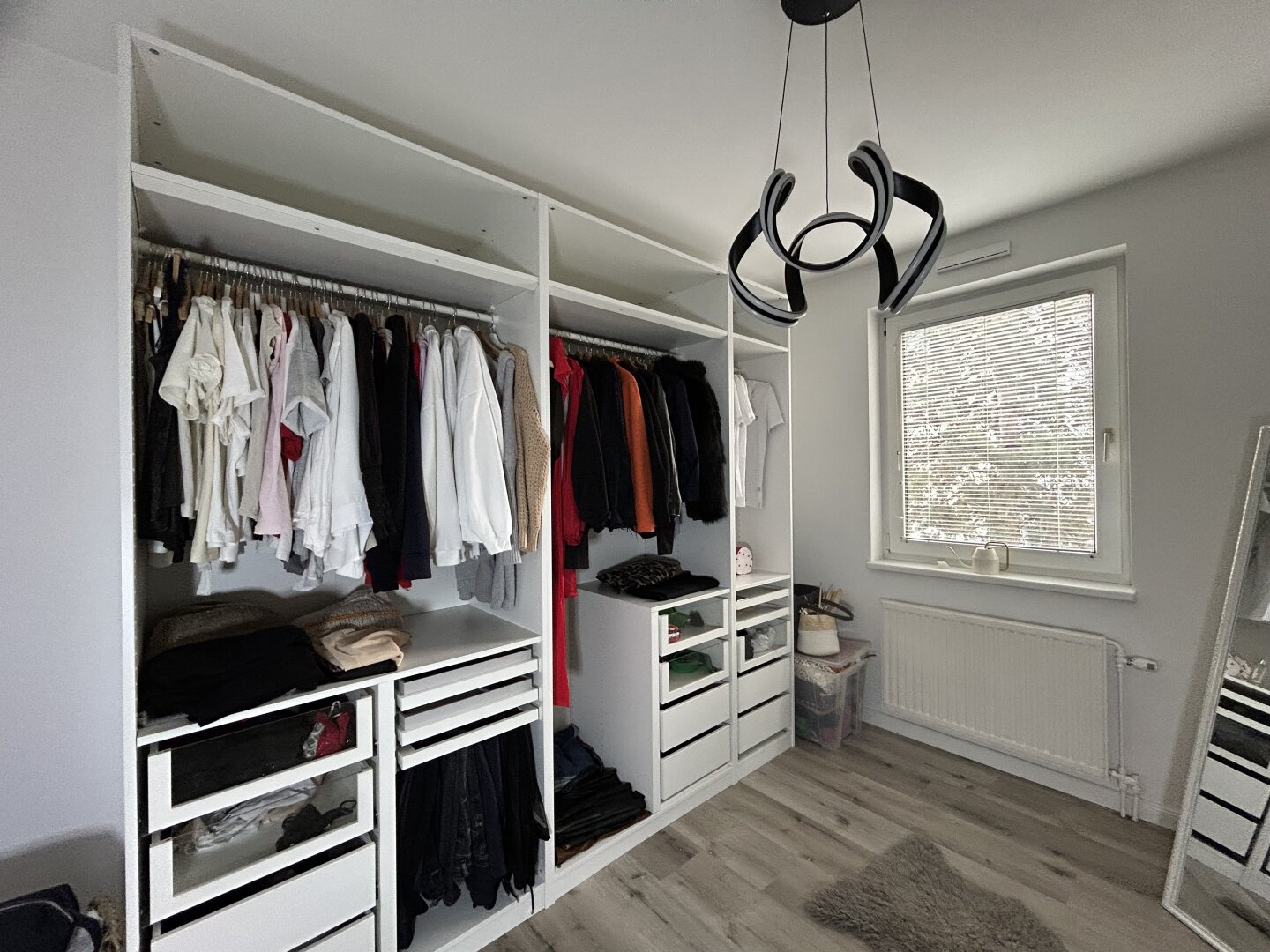 Sanierte Genossenschaftswohnung, in sehr guter Lage, in Oberpullendorf zu übernehmen! Parkplatz, Loggia, & neuer Küche!