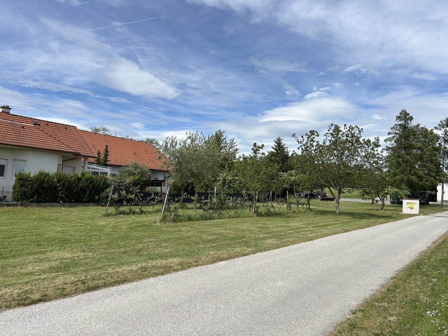 +++ Ebenes Baugrundstück in unverbauberer Südlage am Ortsrand von Stoob +++