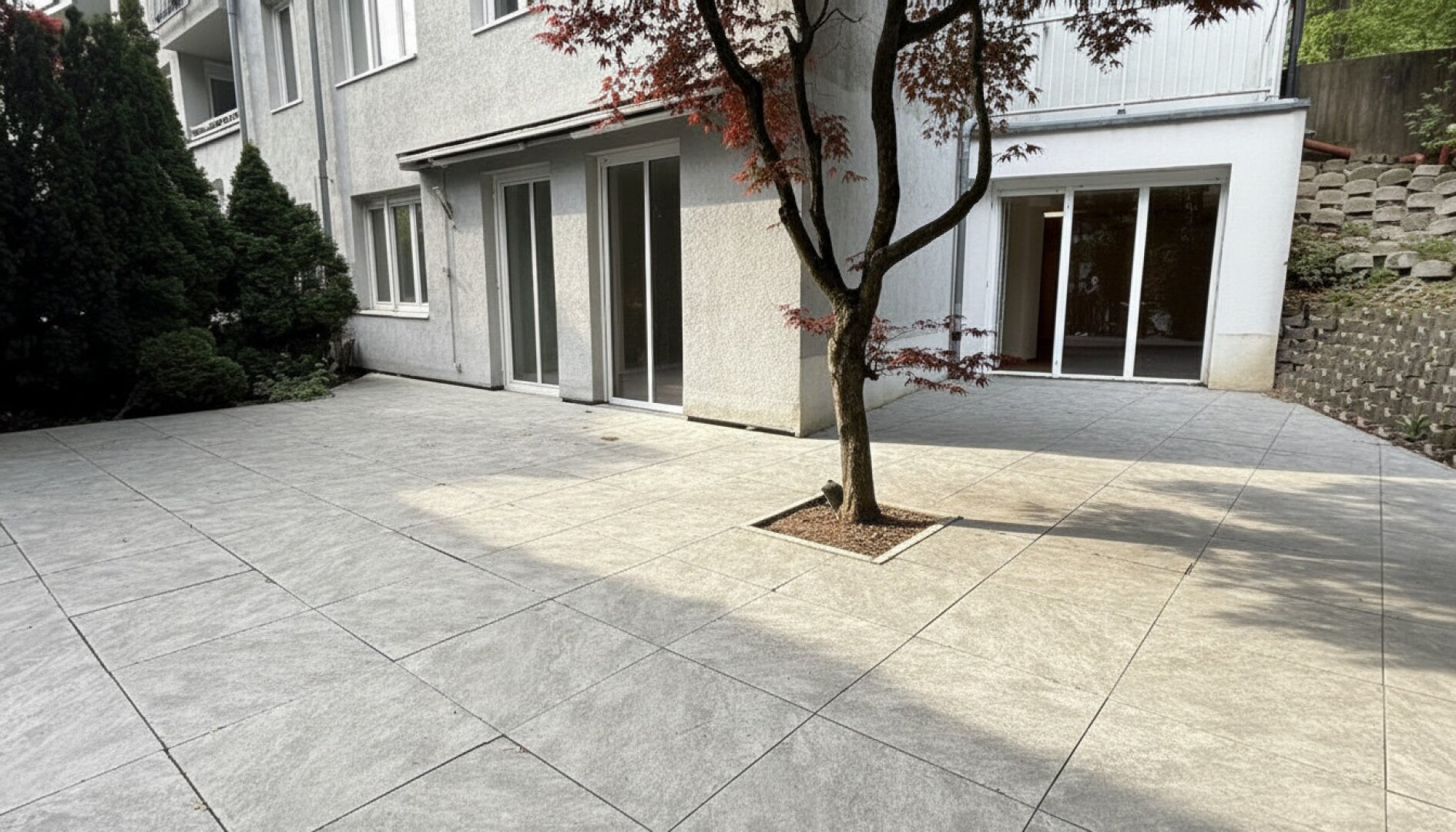 ++ Gartenidylle in Neustift am Walde ++ Moderne 3-Zimmer-Wohnung mit Terrasse & Garagenplatz in absoluter Ruhelage