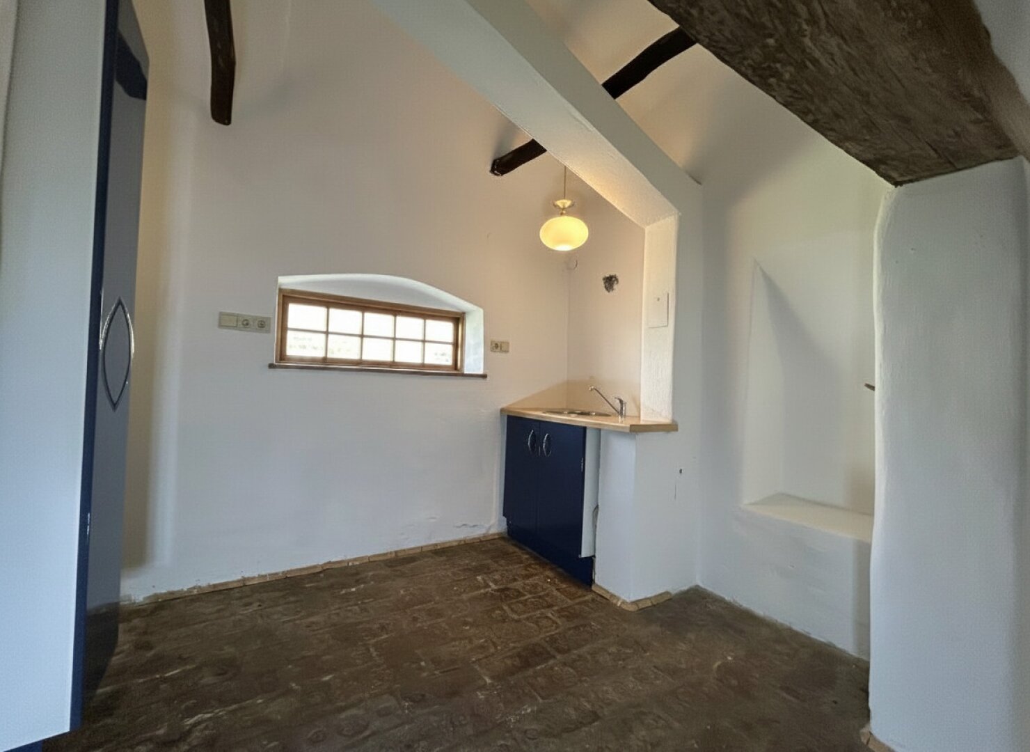 EINZIGARTIGE Galerieresidenz im revitalisierten Bauernhaus mit spektakulärem Zubau, uneinsehbarem Innenhof, Gartenparadies, Pool und Sauna in Stoob!