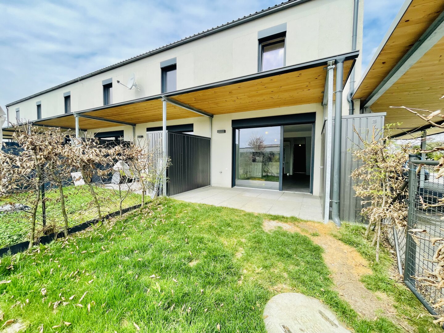 Garten mit Terrasse