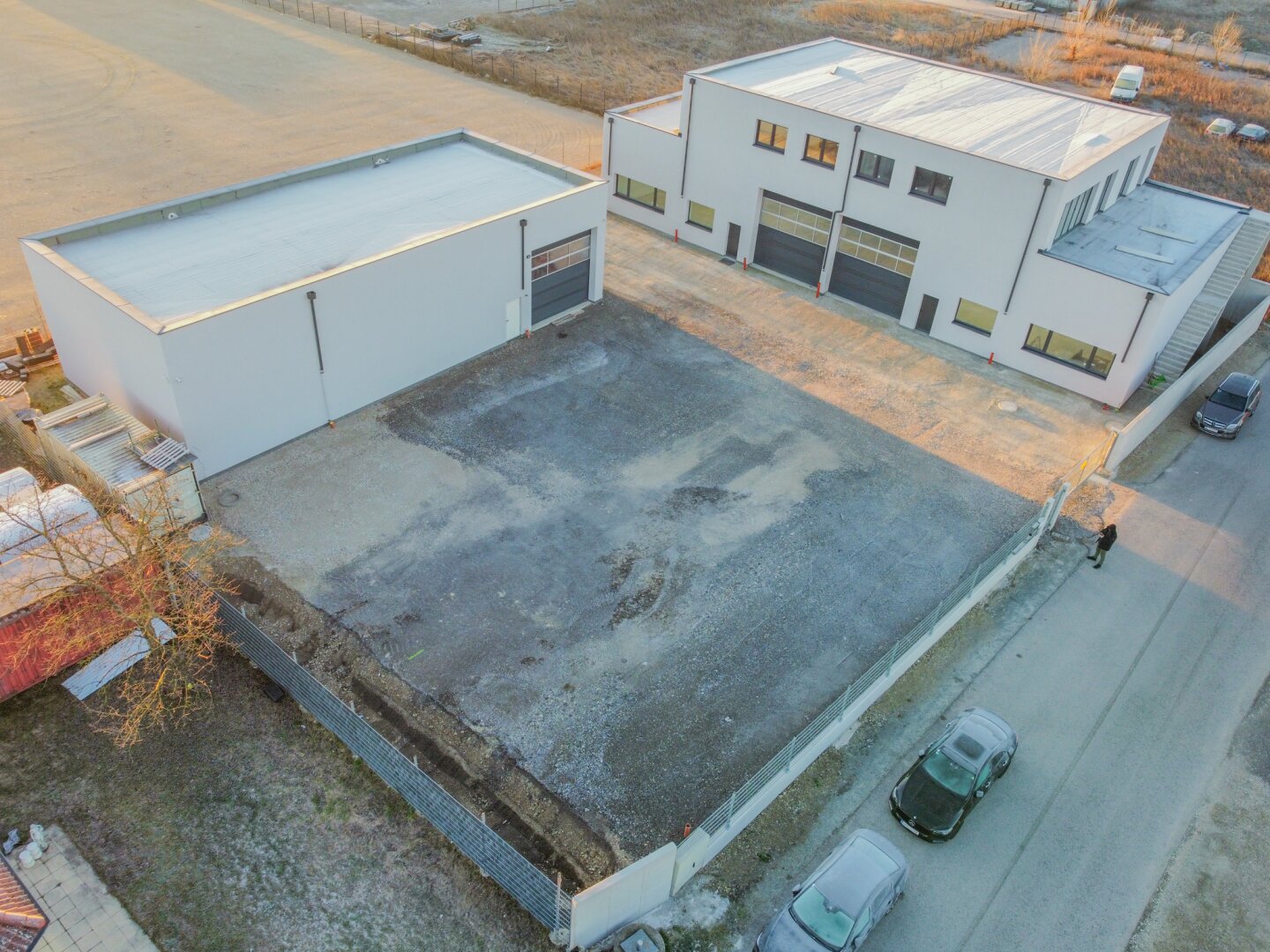 Wieder verfügbar: Geräumige und flexible Lagerhalle mit hoher Nutzfläche in Ebreichsdorf (Unterwaltersdorf - 2442)