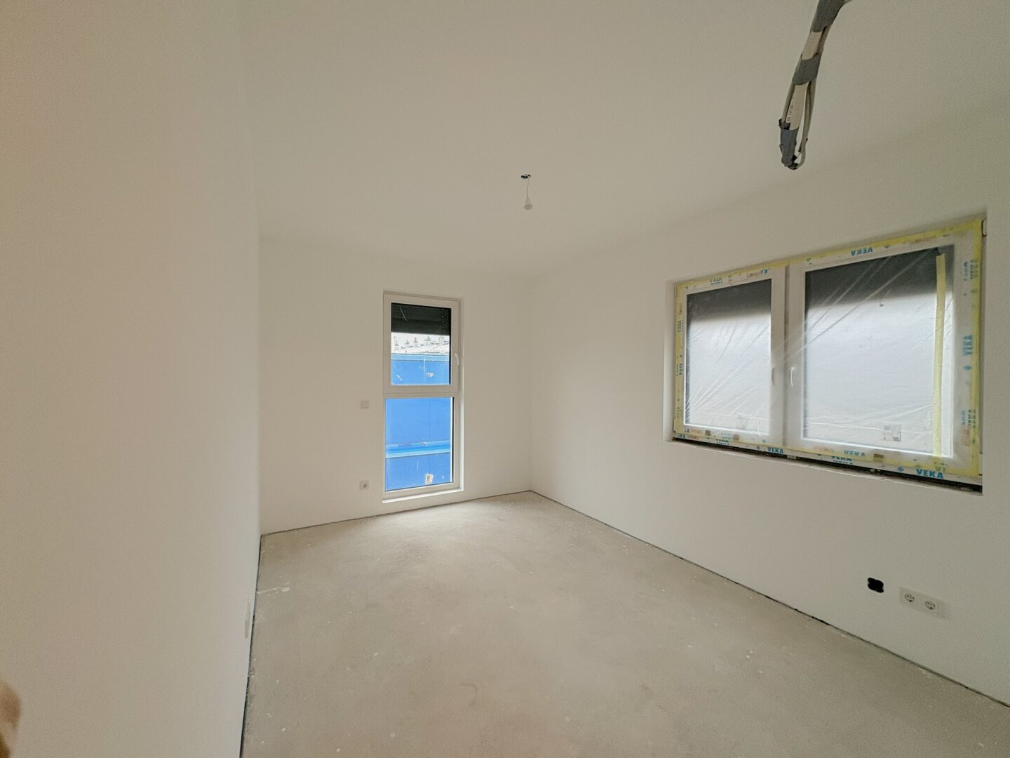 SPEZIALANGEBOT: SCHLÜSSELFERTIG –> Böden, Fliesen & Türen nach Kundenwunsch