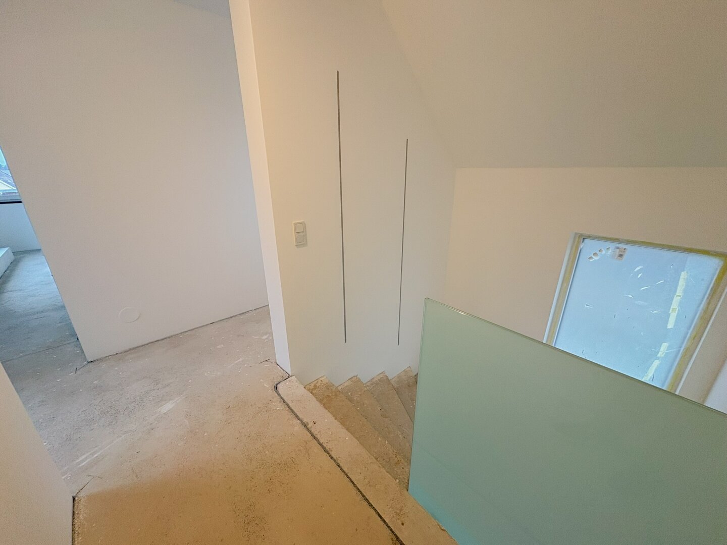 SPEZIALANGEBOT: SCHLÜSSELFERTIG –> Böden, Fliesen & Türen nach Kundenwunsch