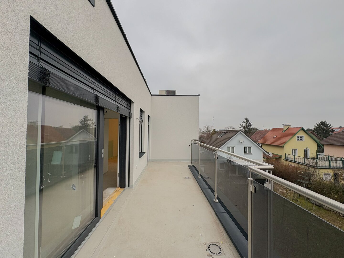 SPEZIALANGEBOT: SCHLÜSSELFERTIG –> Böden, Fliesen & Türen nach Kundenwunsch