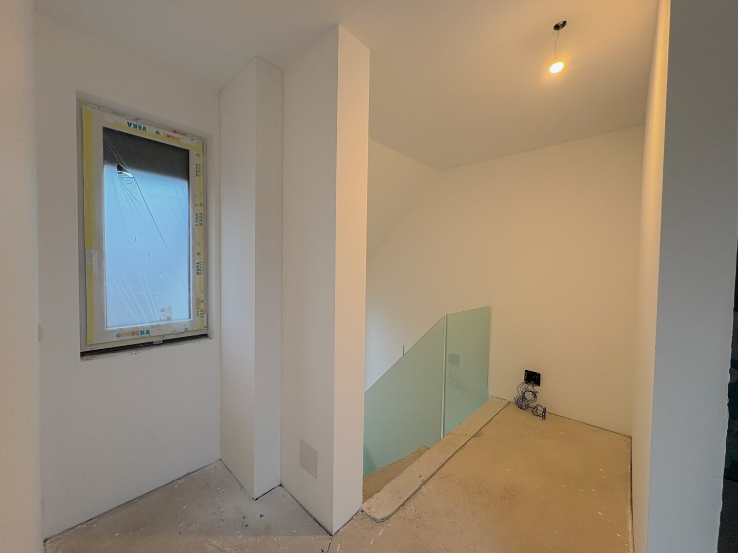 SPEZIALANGEBOT: SCHLÜSSELFERTIG –> Böden, Fliesen & Türen nach Kundenwunsch