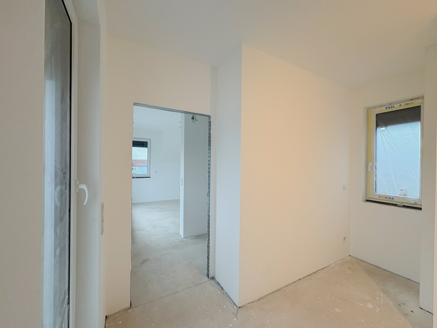 SPEZIALANGEBOT: SCHLÜSSELFERTIG –> Böden, Fliesen & Türen nach Kundenwunsch