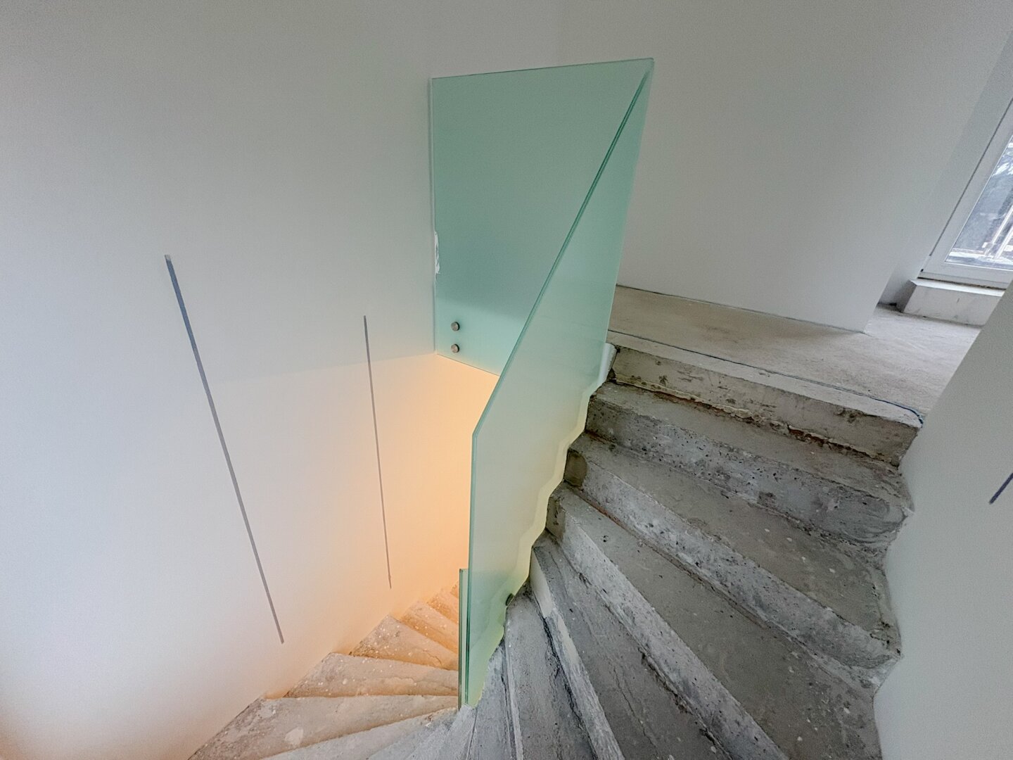 SPEZIALANGEBOT: SCHLÜSSELFERTIG –> Böden, Fliesen & Türen nach Kundenwunsch