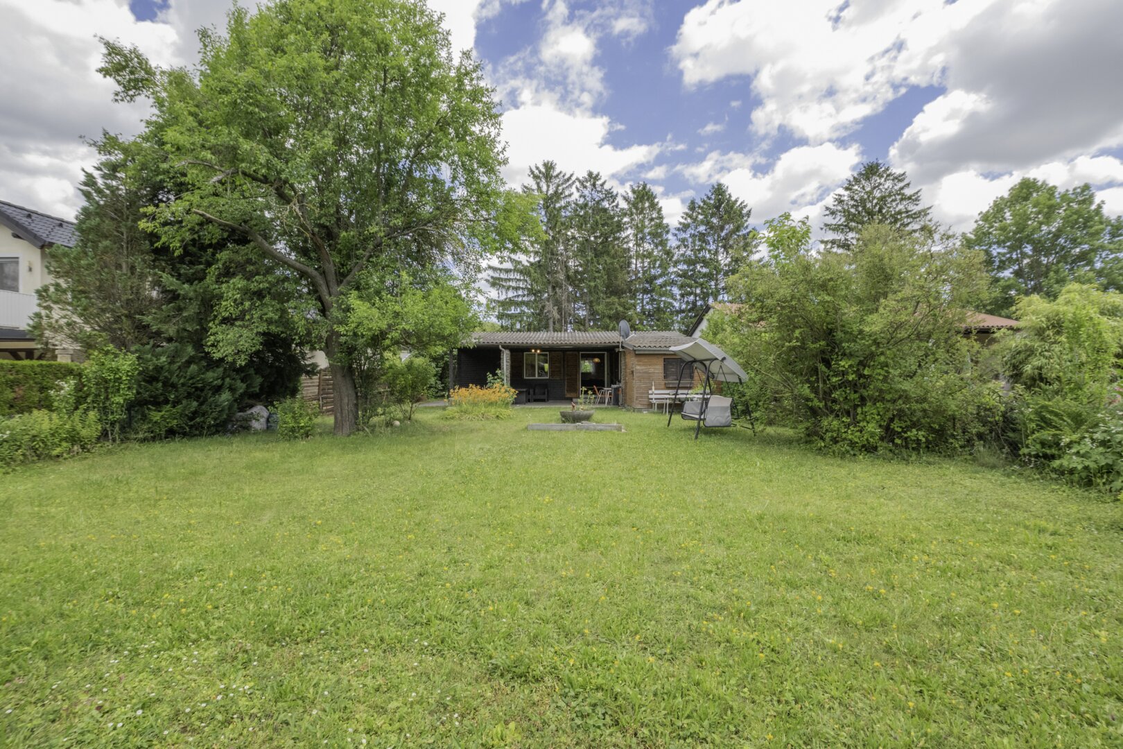 🏡 Ferienhaus am Neufelder See – Seesiedlung II / Straße 53 / 2491 Hornstein