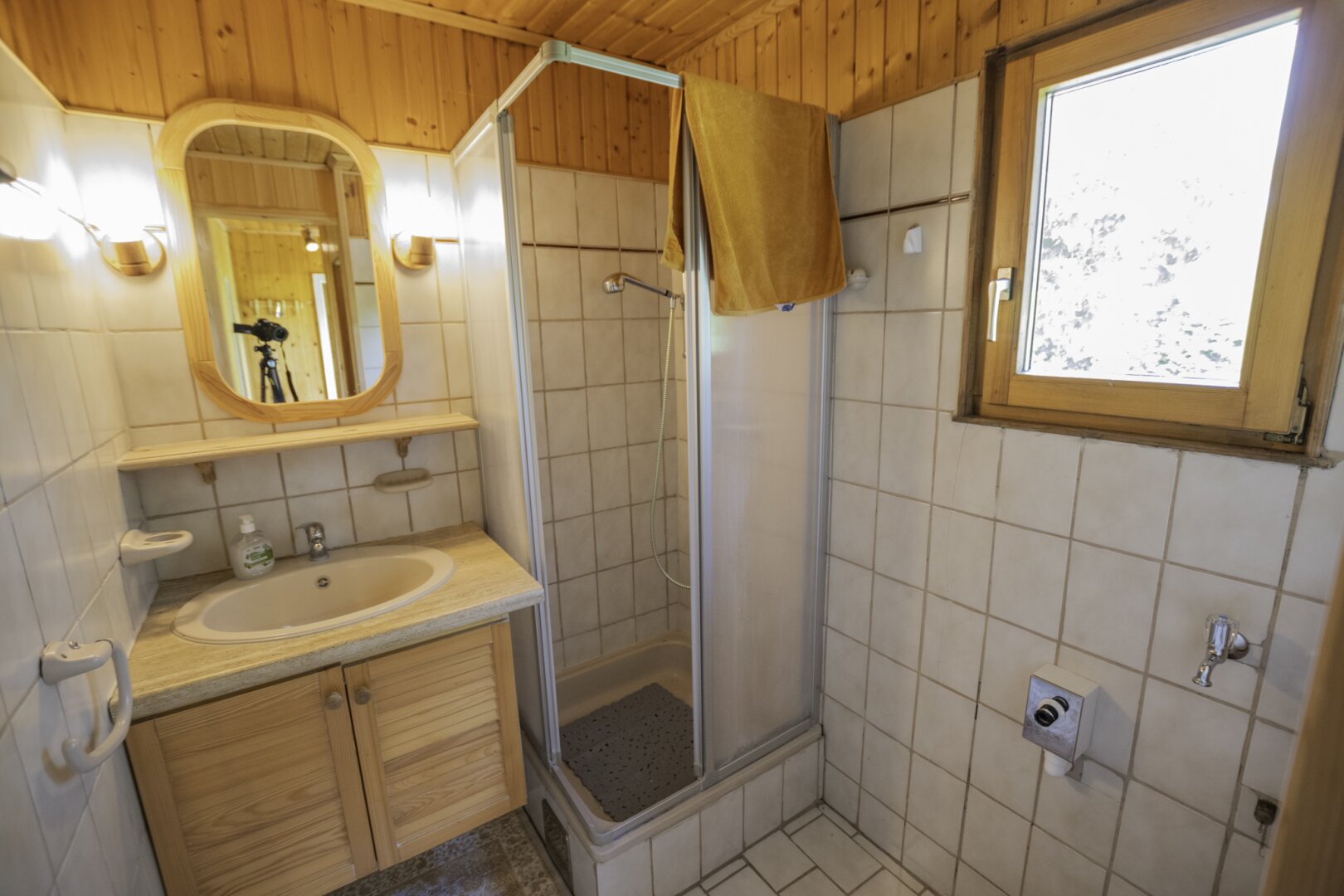 🏡 Ferienhaus am Neufelder See – Seesiedlung II / Straße 53 / 2491 Hornstein