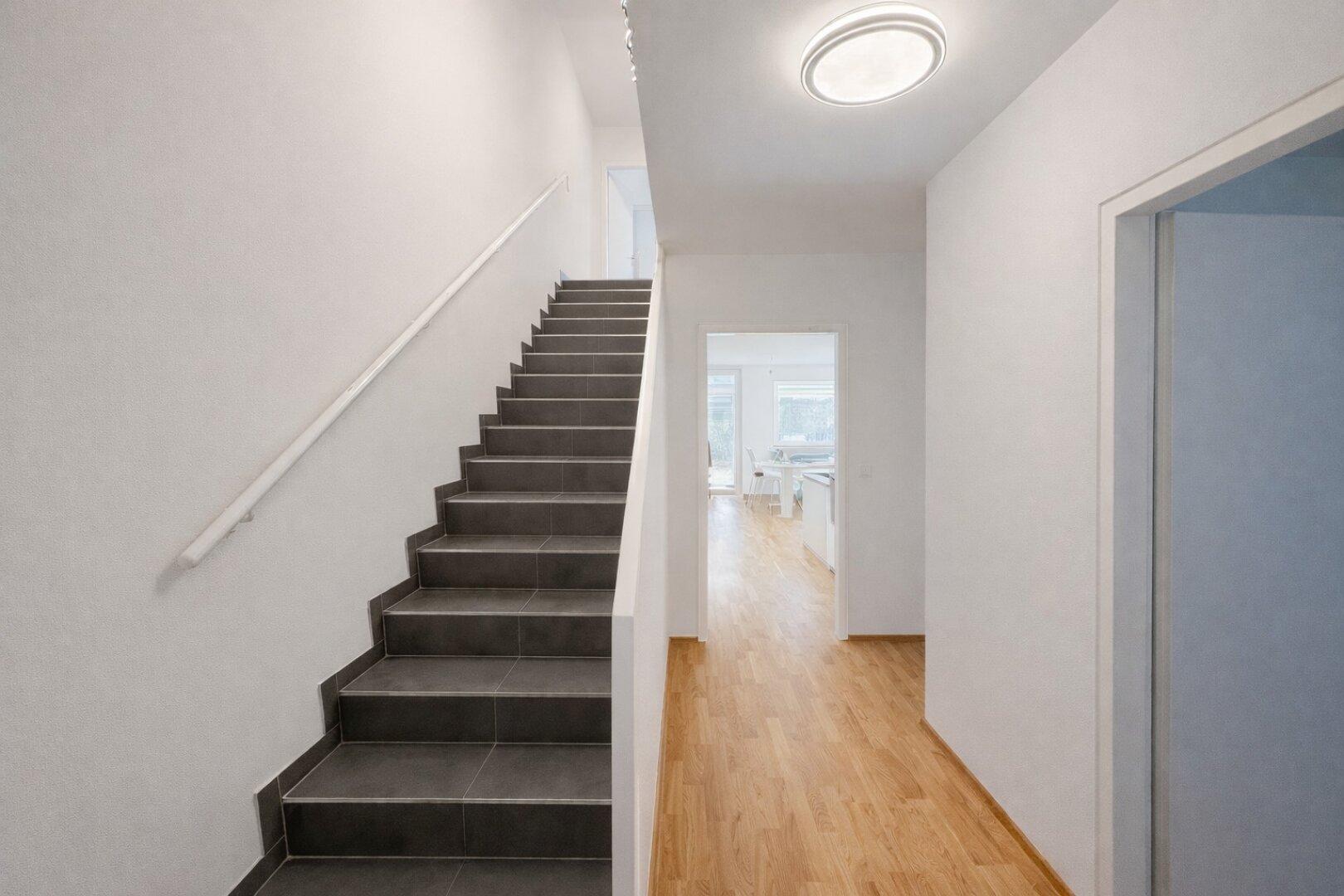 Großzügige 5-Zimmer-Maisonette mit Garten, Terrasse & Tiefgarage in 1220 Wien