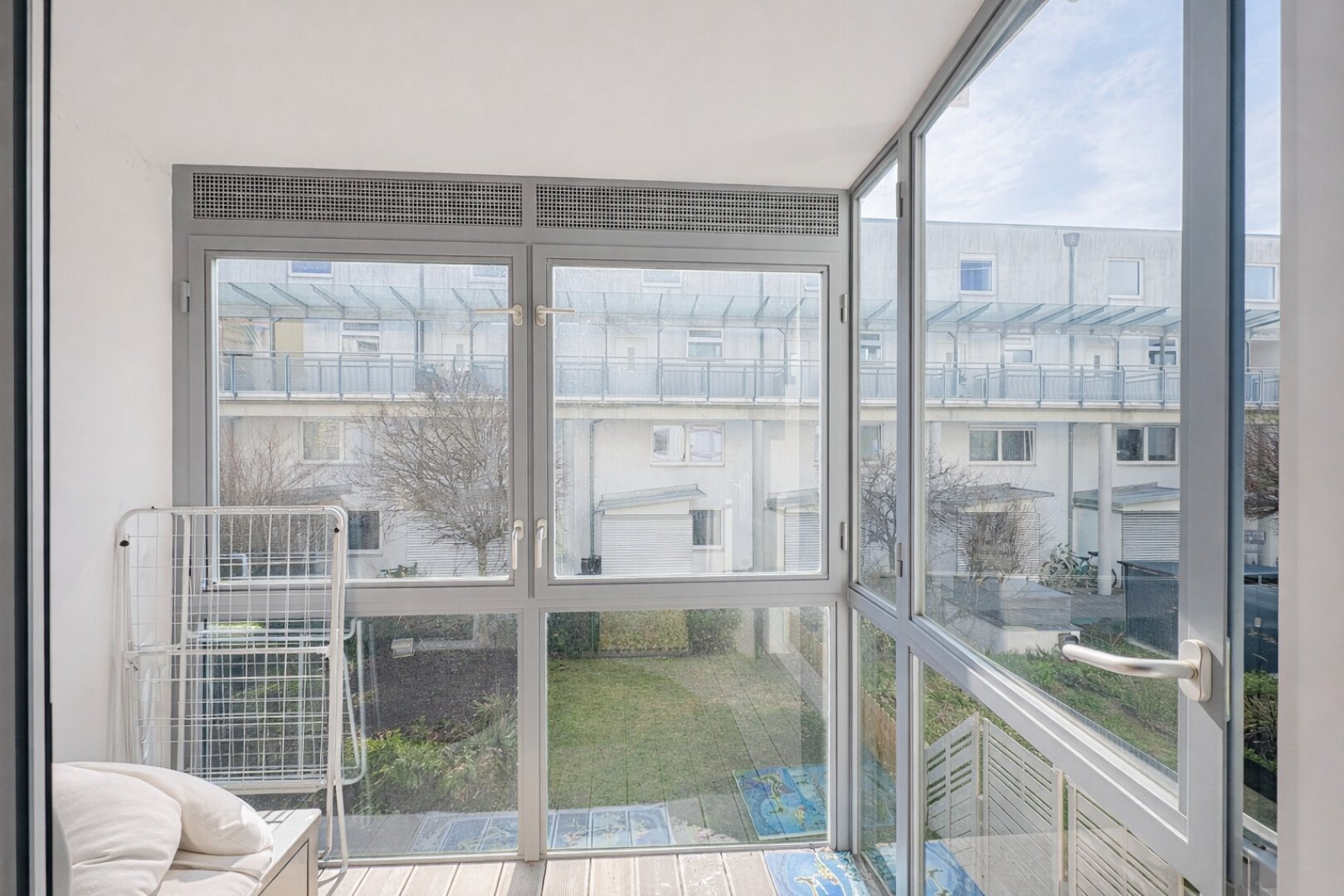 Großzügige 5-Zimmer-Maisonette mit Garten, Terrasse & Tiefgarage in 1220 Wien