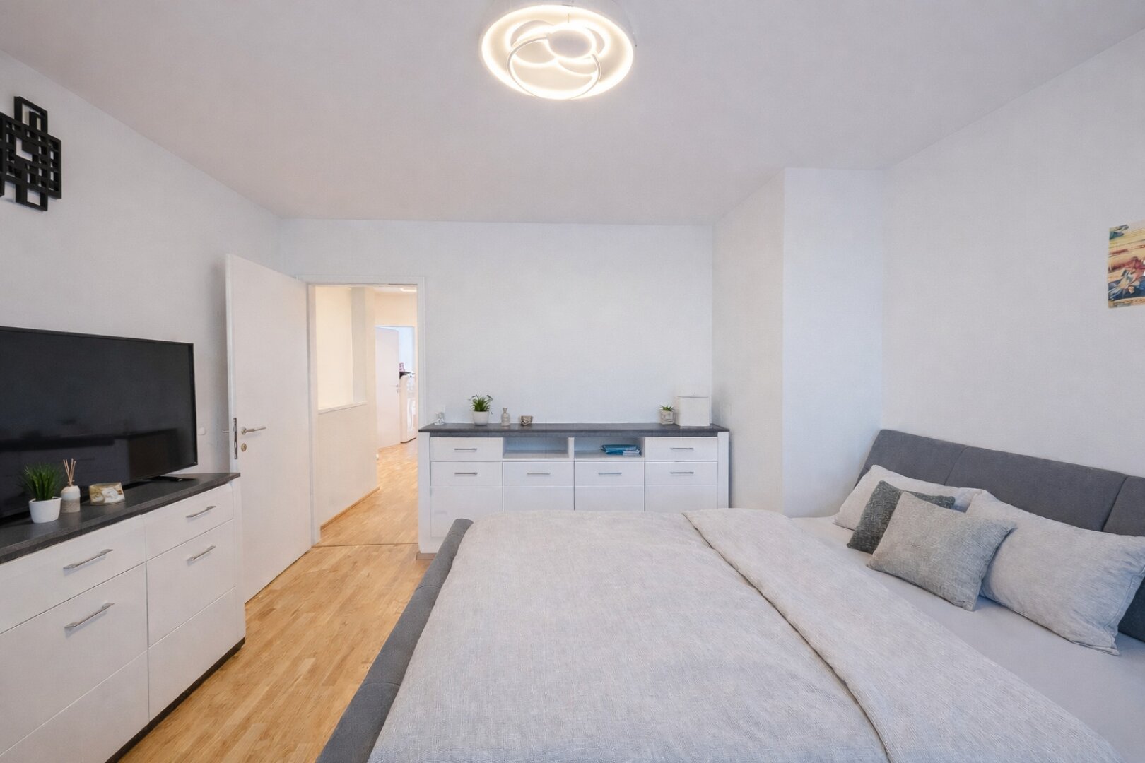 Großzügige 5-Zimmer-Maisonette mit Garten, Terrasse & Tiefgarage in 1220 Wien