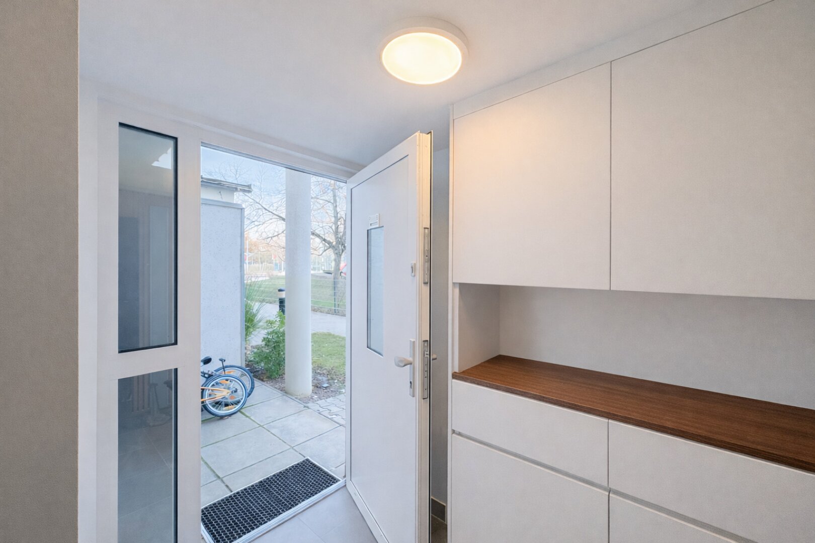 Großzügige 5-Zimmer-Maisonette mit Garten, Terrasse & Tiefgarage in 1220 Wien