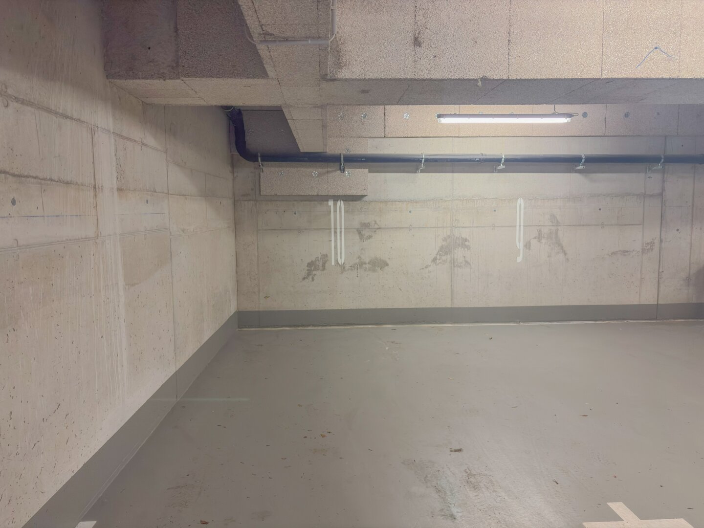 Voll möblierte Neubauwohnung mit Garage !!!