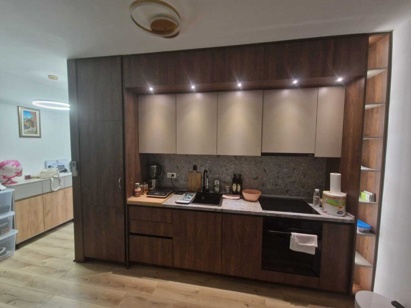 Komplett möblierte 2-Zimmer-Wohnung mit Balkon, Lift und Klimaanlage in Montenegro