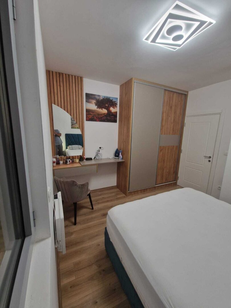 Komplett möblierte 2-Zimmer-Wohnung mit Balkon, Lift und Klimaanlage in Montenegro