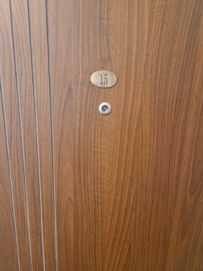 Komplett möblierte 2-Zimmer-Wohnung mit Balkon, Lift und Klimaanlage in Montenegro
