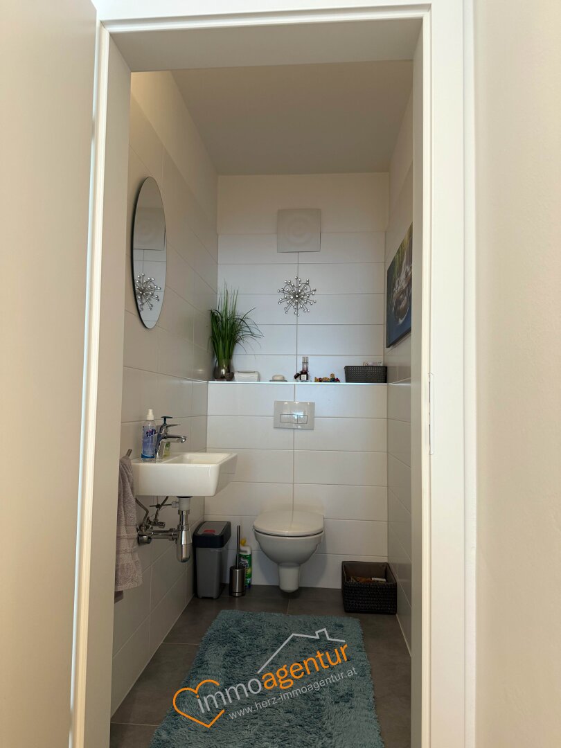 Wohnen ohne Kompromisse! Barrierefrei zugängliche exklusive 3 Zimmer  Wohnung mit Loggia & Tiefgarage in Kleinmünchen