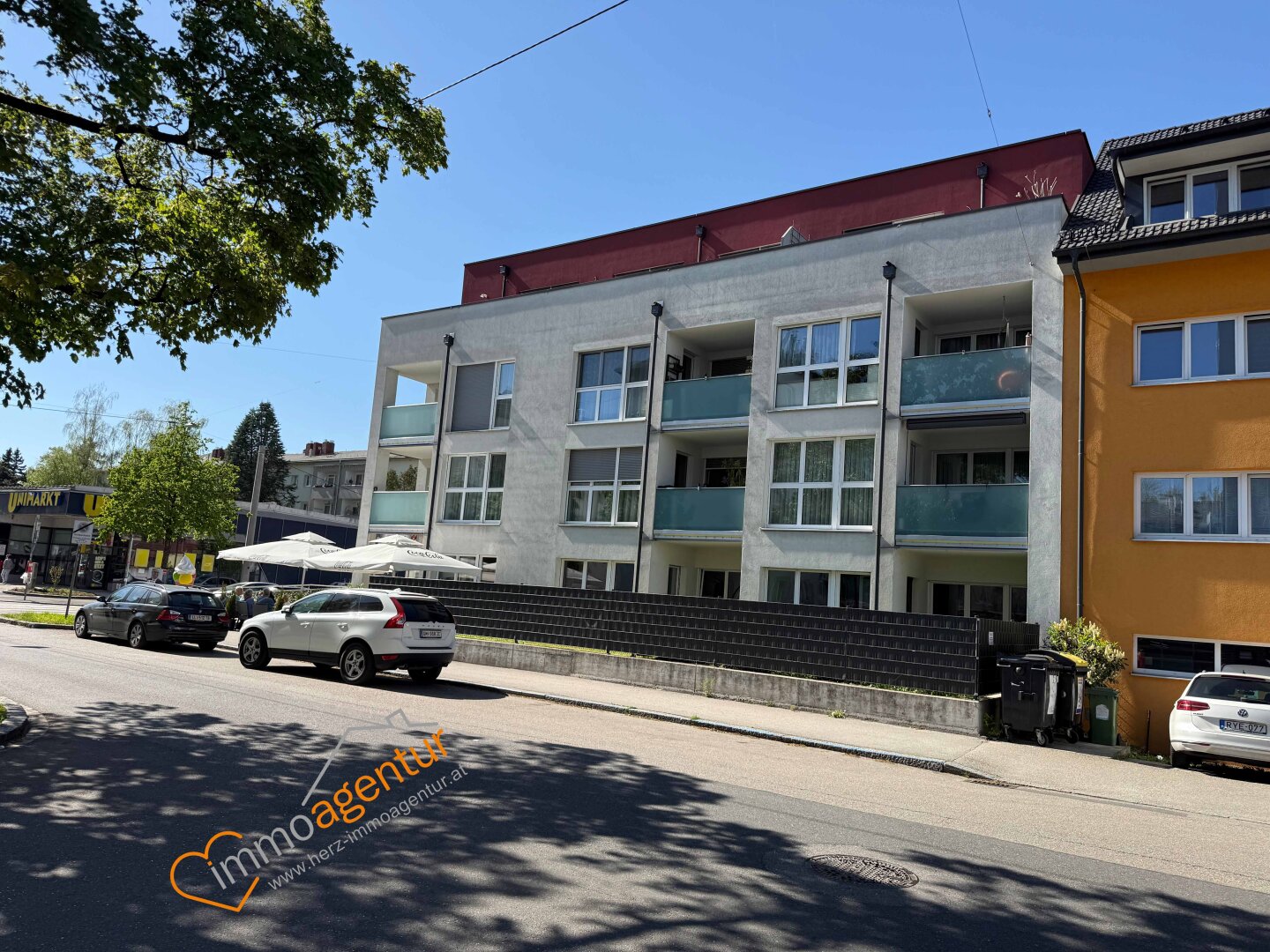Wohnen ohne Kompromisse, exklusive, barrierefrei zugängliche 3-Zimmer-Wohnung mit Loggia & Tiefgarage in Linz-Kleinmünchen