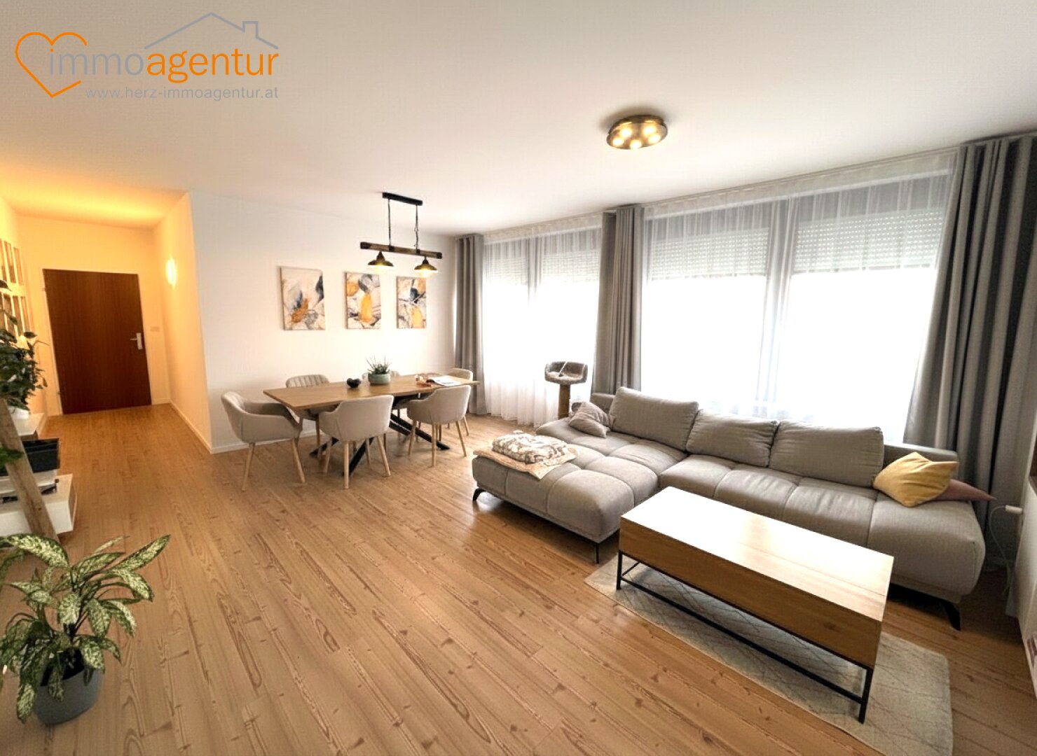 Wohnhighlight: 187 m² Loftwohnung mit 2 Einheiten, ca. 54 m² Kapitalreserve in Steyr