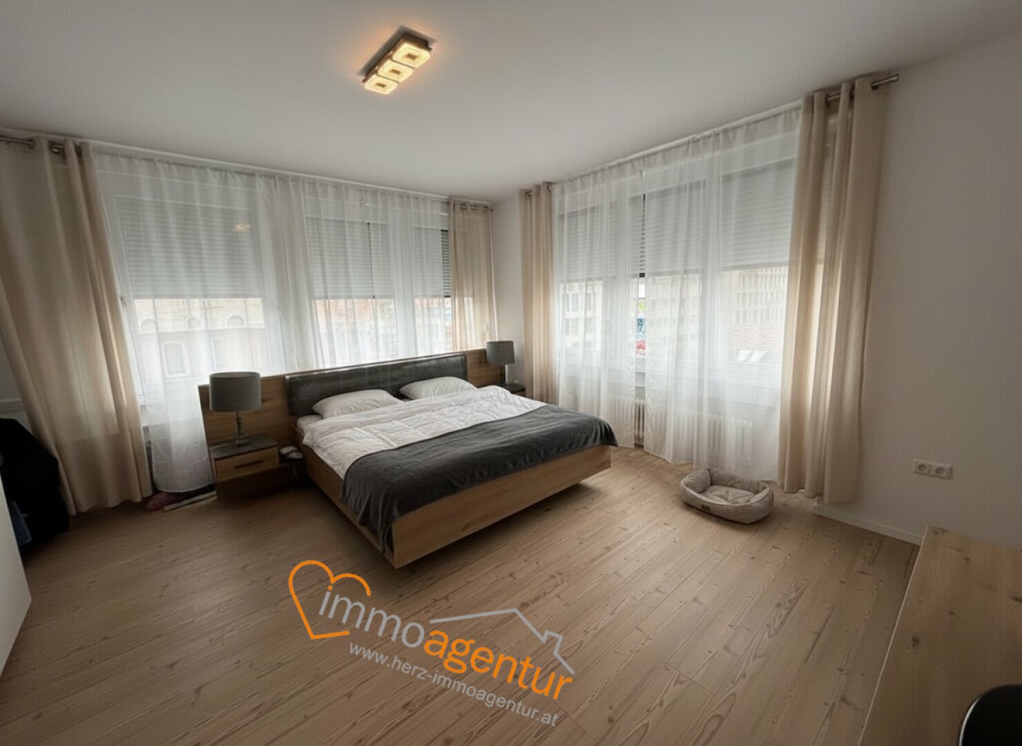 Wohnhighlight: 187 m² Loftwohnung mit 2 Einheiten, ca. 54 m² Kapitalreserve in Steyr