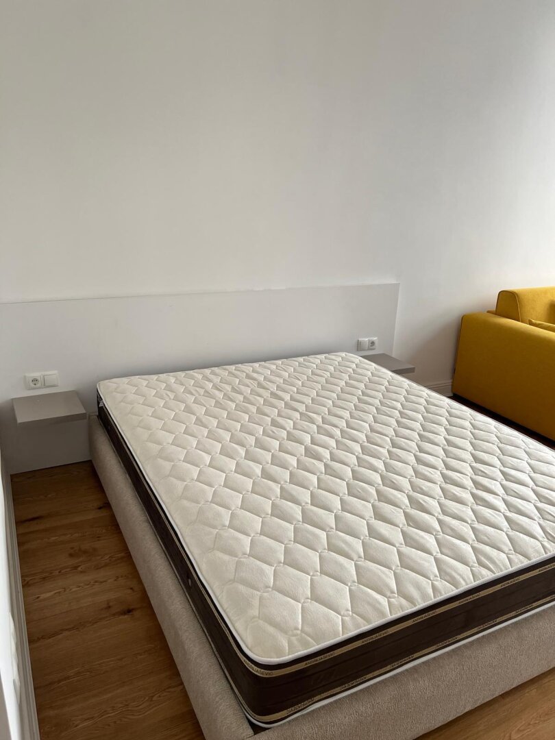 MÖBLIERTE 1,5 ZIMMER MIETWOHNUNG IM 6. BEZIRK