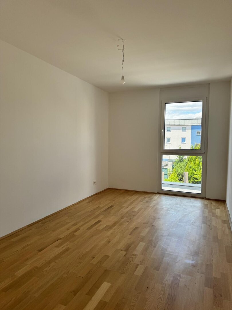 Neubau im Stadtzentrum: Wohnqualität in Hollabrunn - jetzt einziehen!