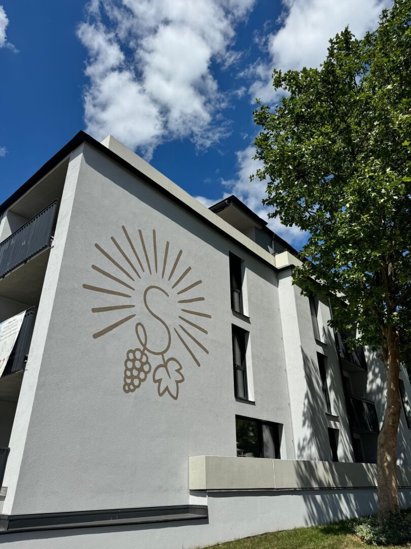 Neubau im Stadtzentrum: Wohnqualität in Hollabrunn - jetzt einziehen!