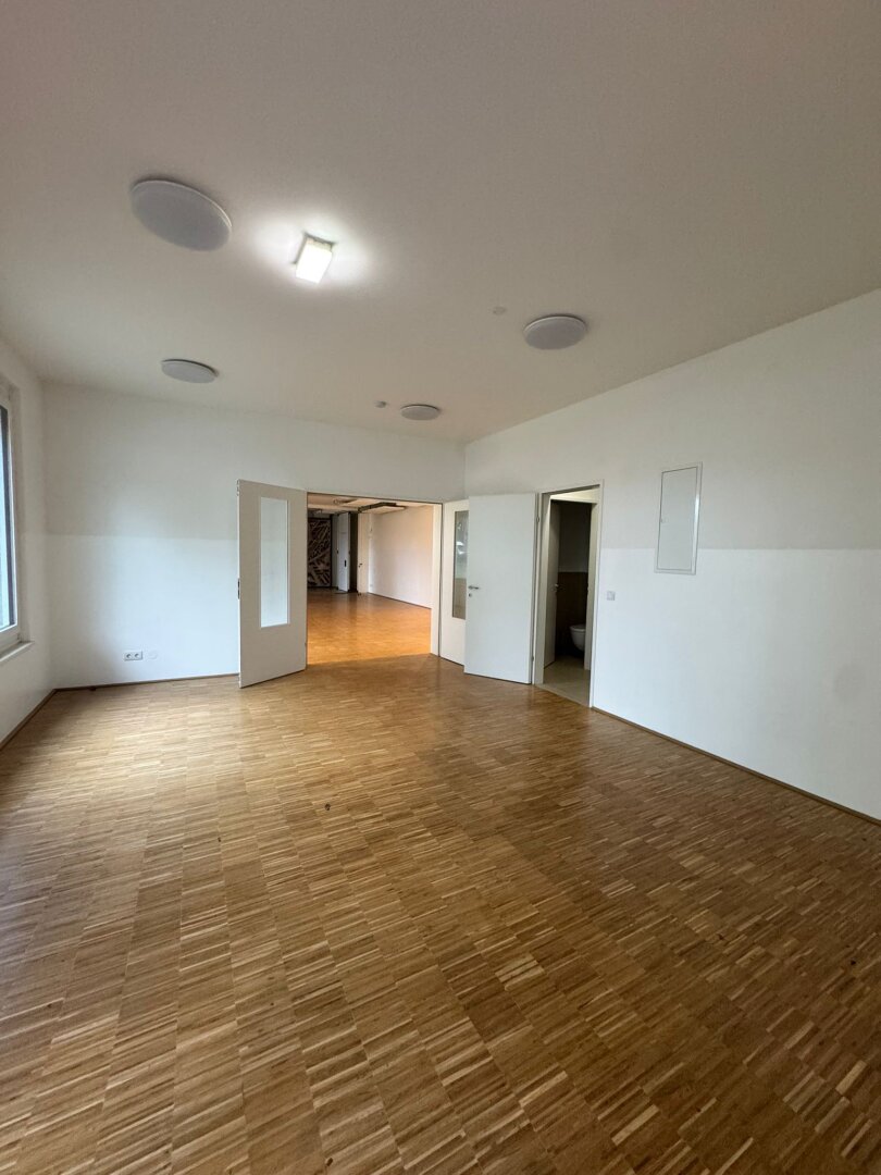 Vielseitig nutzbares Büro auf 260 m²  in 1220 Wien