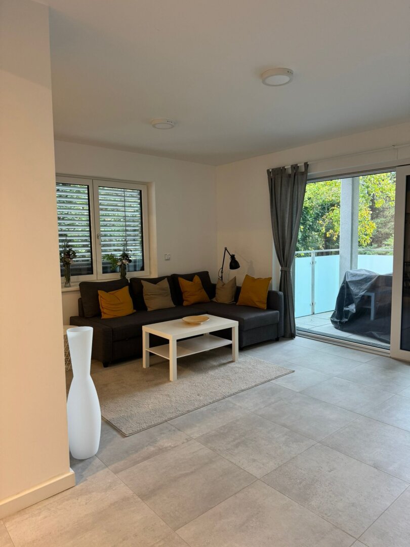 Optimal geschnittene 3-Zimmer Wohnung mit großem Garten und 2 Terrassen