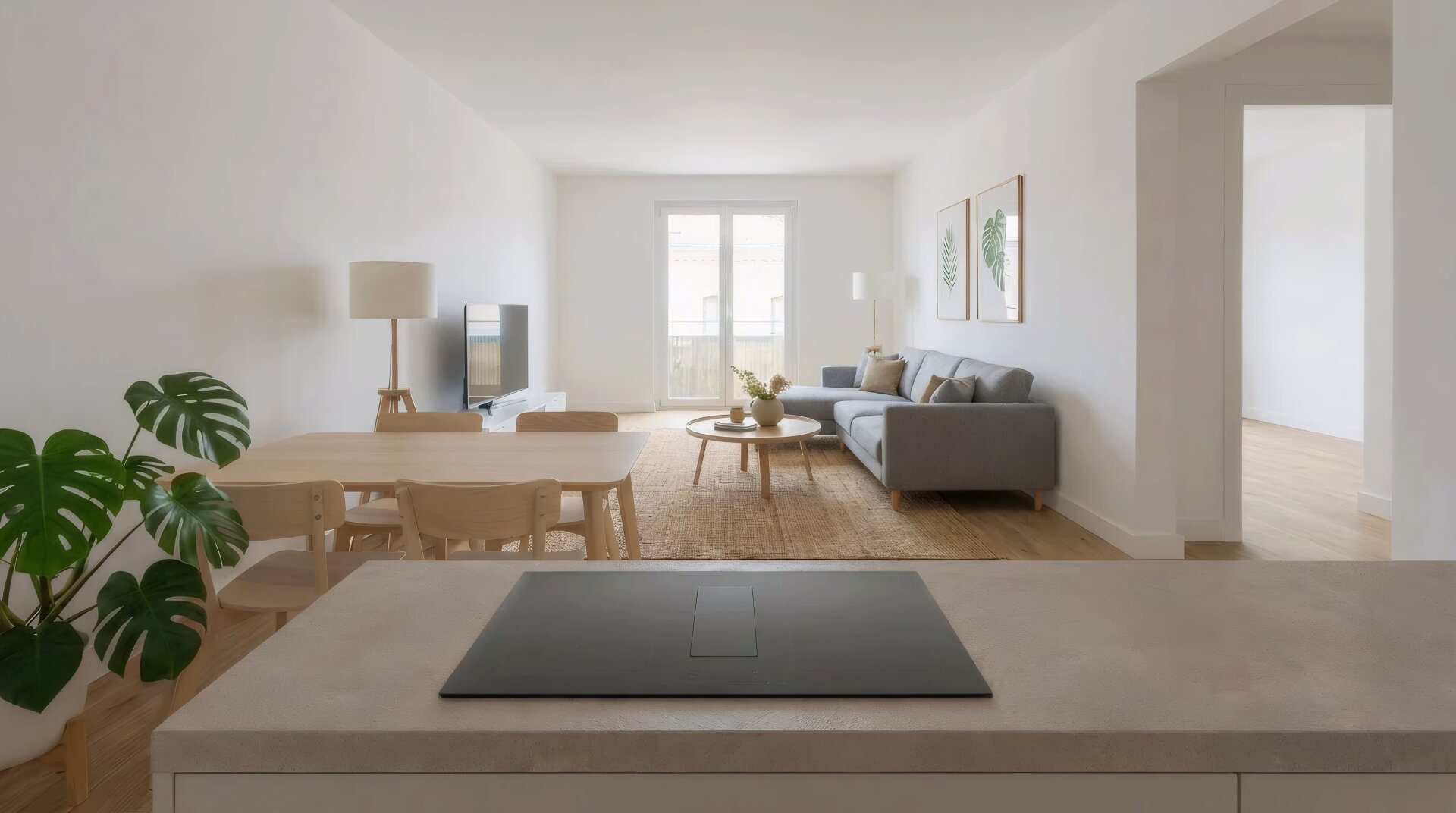 HOCHWERTIG GENERALSANIERTE 2 ZIMMER + LOGGIA NÄHE ELTERLEINPLATZ