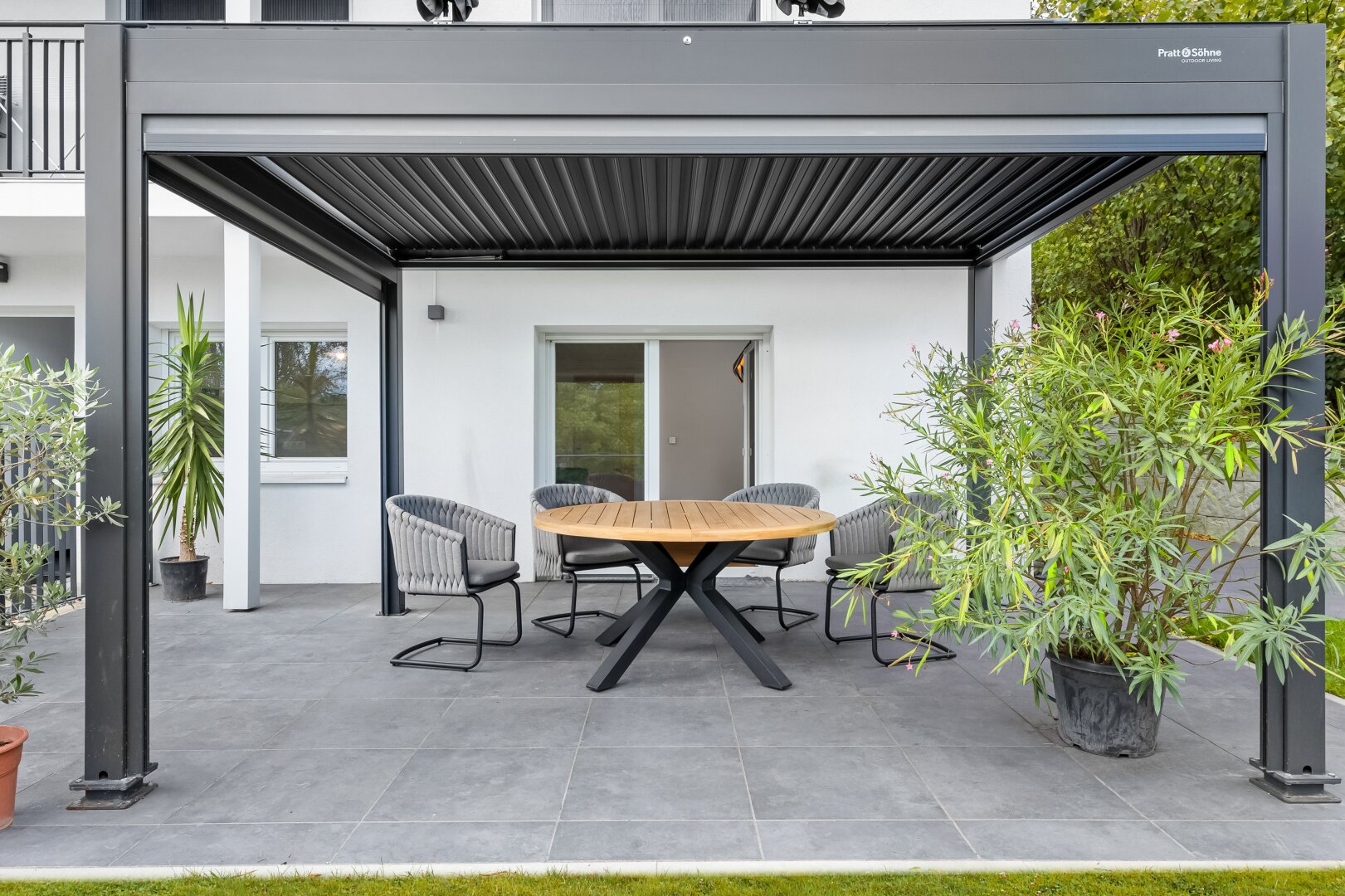 Luxus-Gartenwohnung mit Badeplatz am Wörthersee