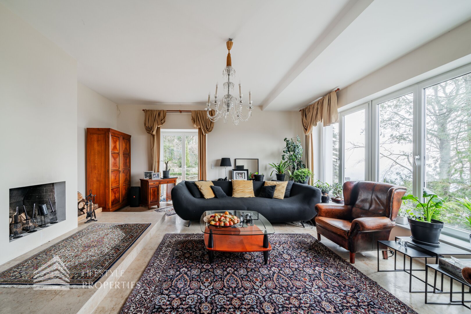 Luxuriöse Parkvilla mit einzigartigem Fernblick am Kahlenberg