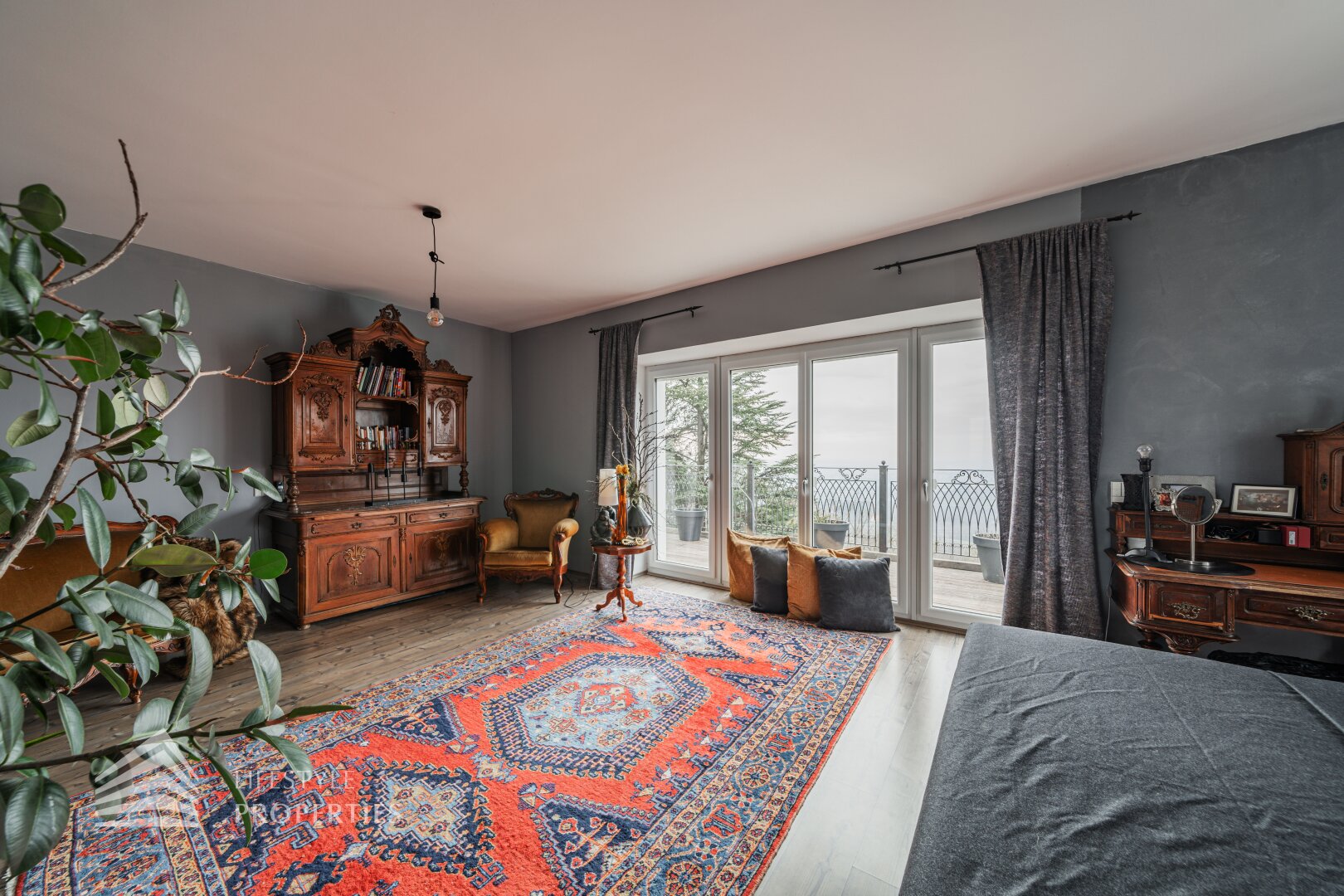 Luxuriöse Parkvilla mit einzigartigem Fernblick am Kahlenberg