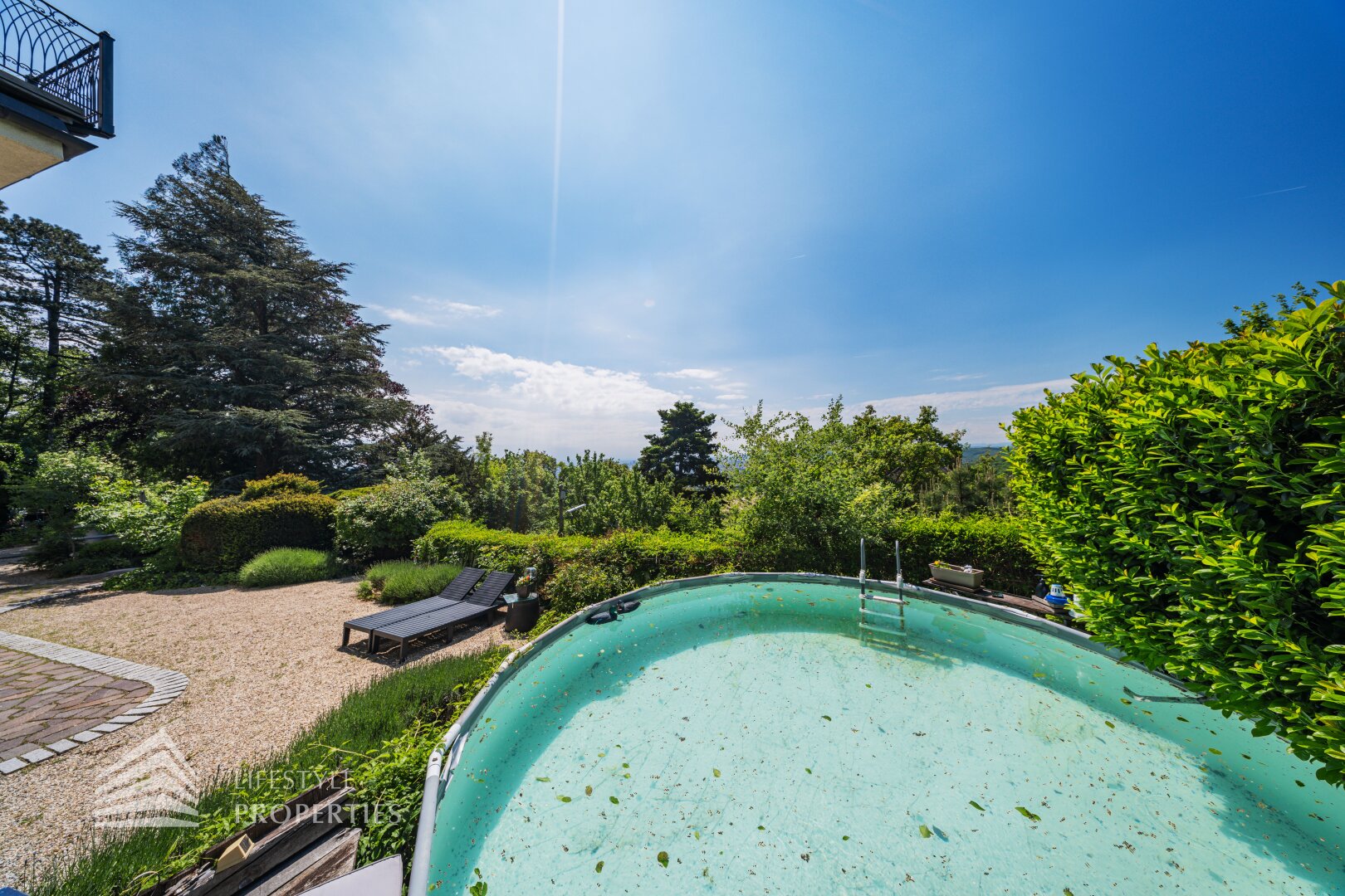 Luxuriöse Parkvilla mit einzigartigem Fernblick am Kahlenberg