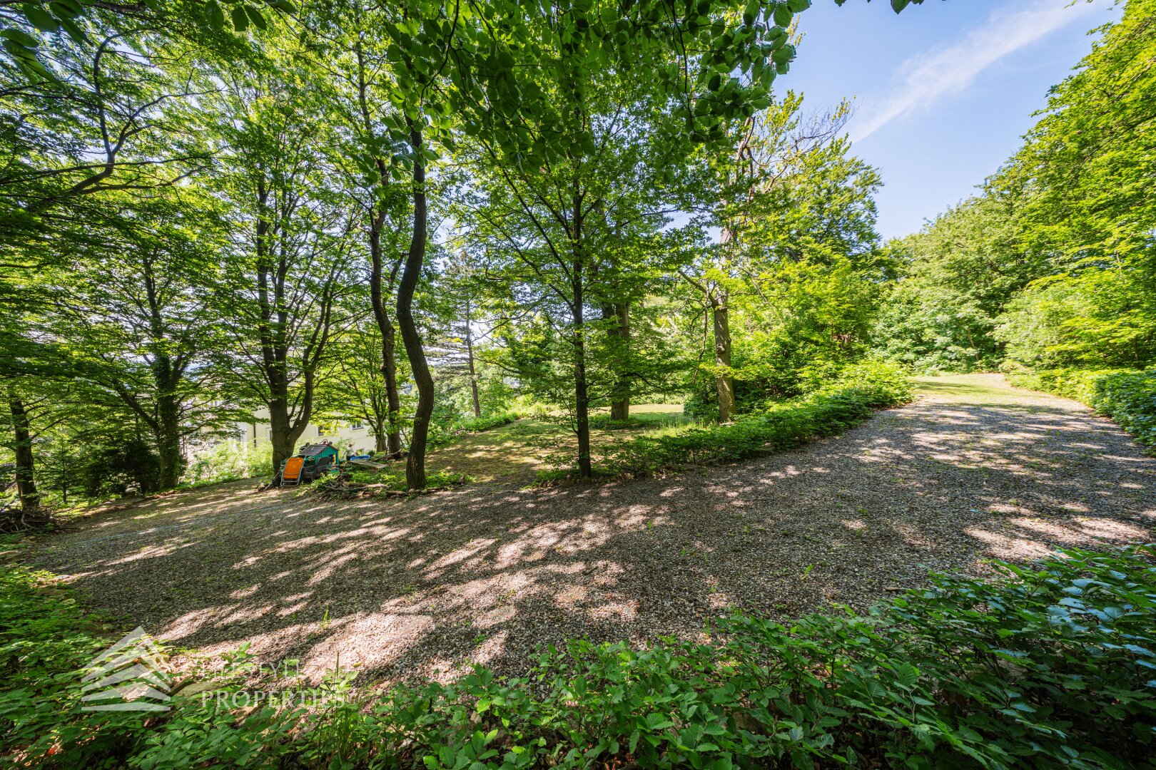 Luxuriöse Parkvilla mit einzigartigem Fernblick am Kahlenberg