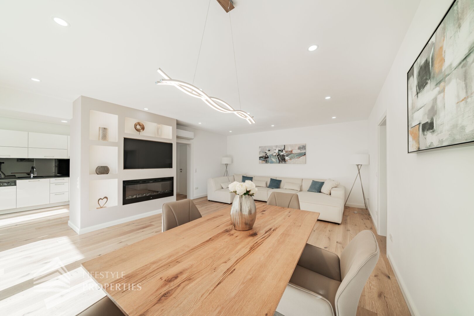 Erstbezug! Luxuriöse 4-Zimmer Traumwohnung mit Loggia und Poolzugang, Nähe Pötzleinsdorfer Schlosspark