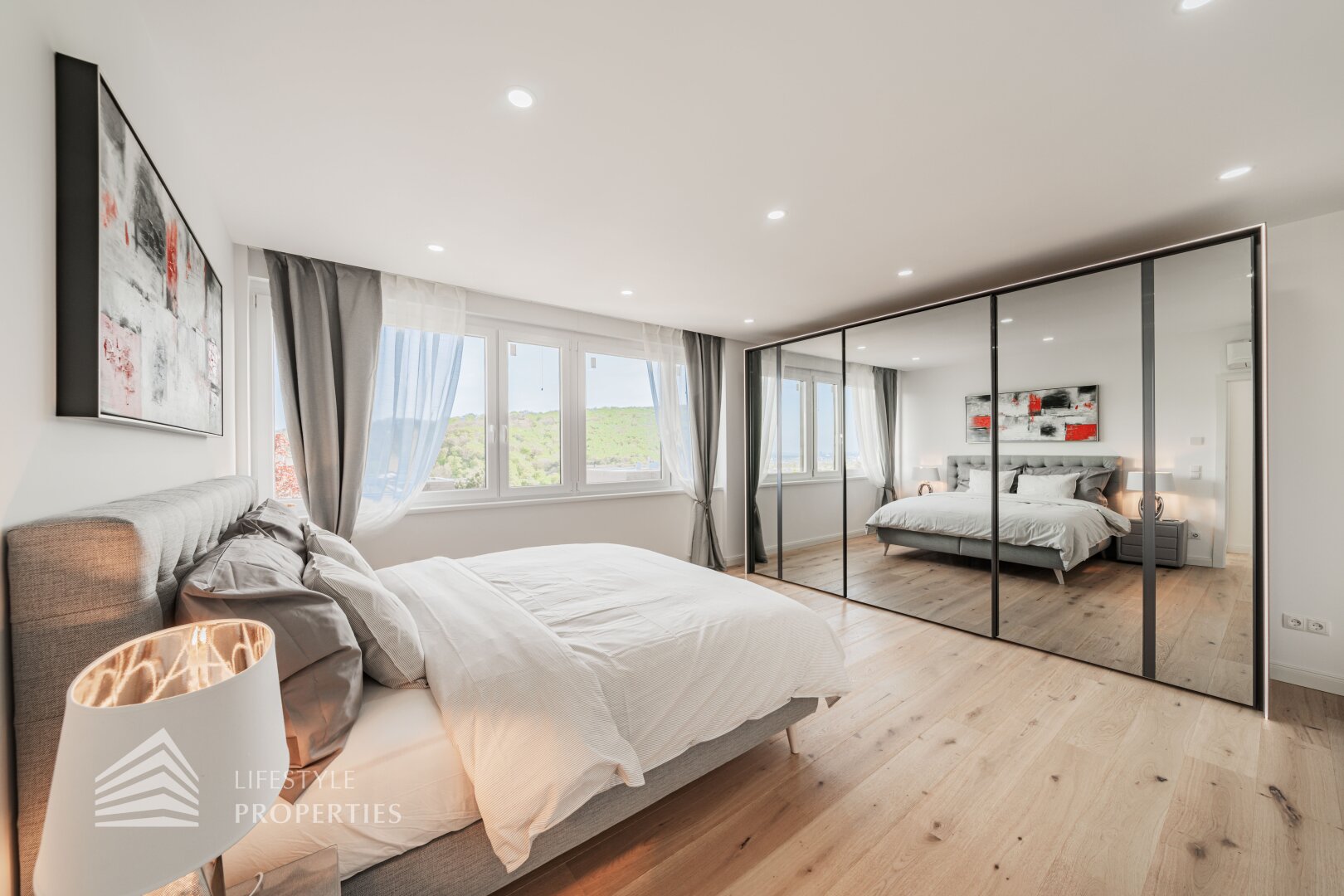 Erstbezug! Luxuriöse 4-Zimmer Traumwohnung mit Loggia und Poolzugang, Nähe Pötzleinsdorfer Schlosspark