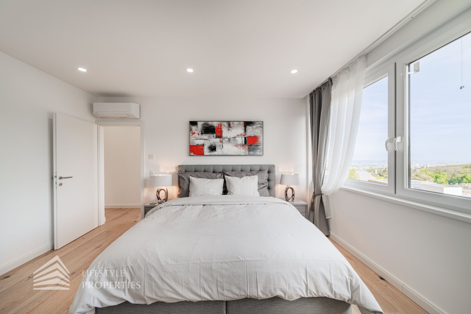Erstbezug! Luxuriöse 4-Zimmer Traumwohnung mit Loggia und Poolzugang, Nähe Pötzleinsdorfer Schlosspark