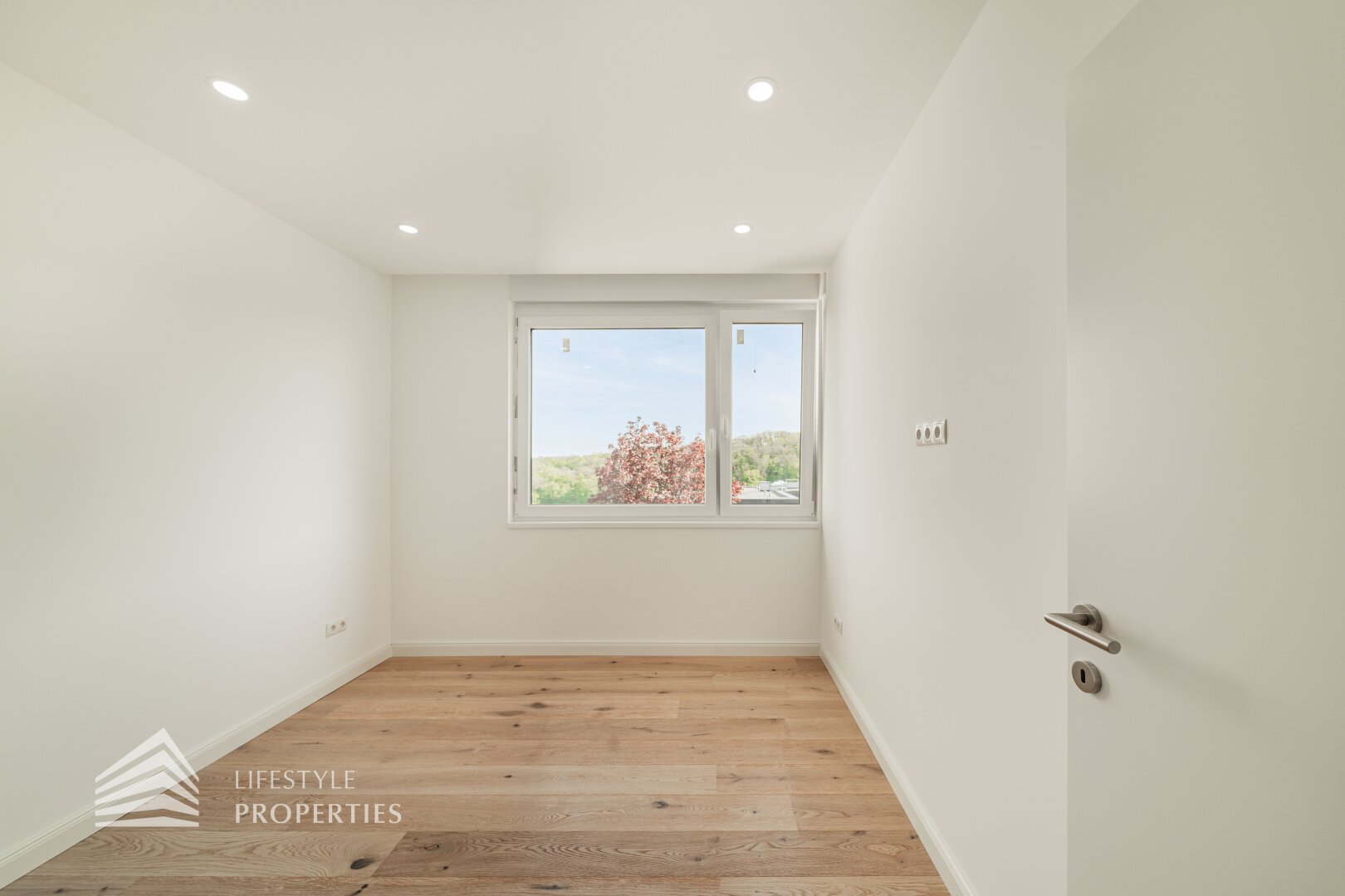 Erstbezug! Luxuriöse 4-Zimmer Traumwohnung mit Loggia und Poolzugang, Nähe Pötzleinsdorfer Schlosspark