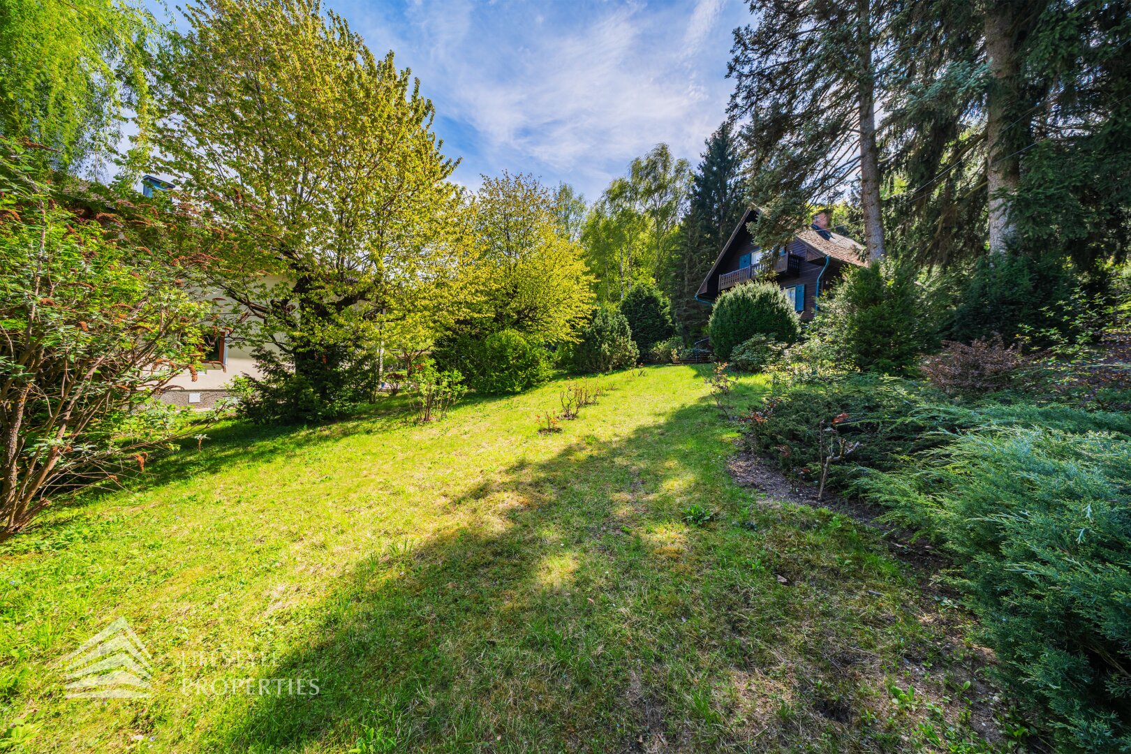 Schönes Baugrundstück in ruhiger Lage, Nähe Golfplatz