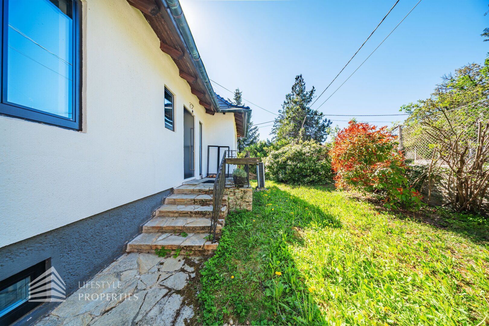Traumhaftes Einfamilienhaus mit Gartenparadies