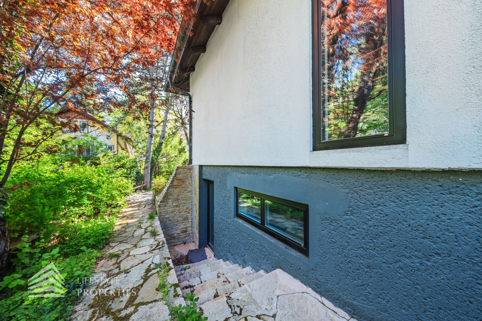 Traumhaftes Einfamilienhaus mit Gartenparadies