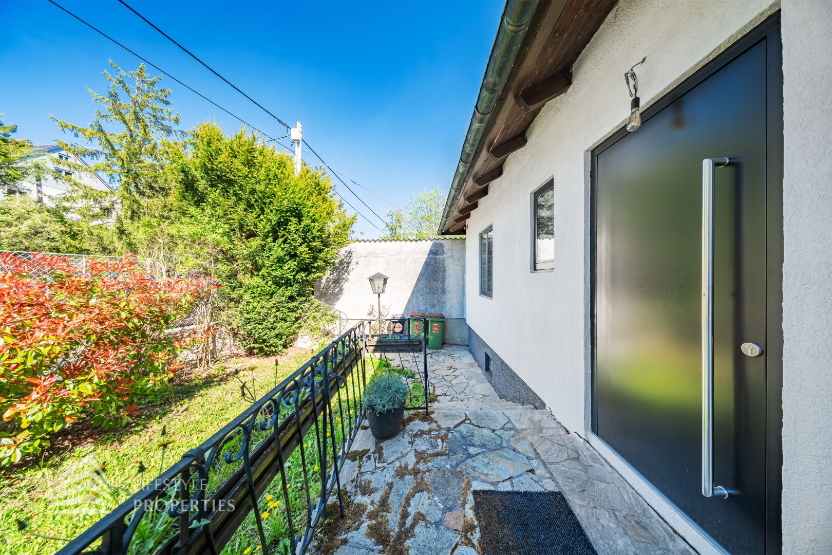 Traumhaftes Einfamilienhaus mit Gartenparadies