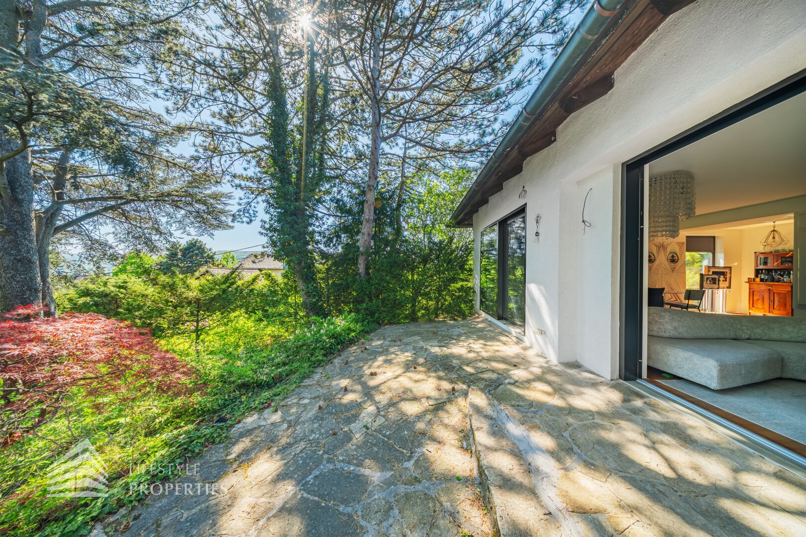 Traumhaftes Einfamilienhaus mit Gartenparadies