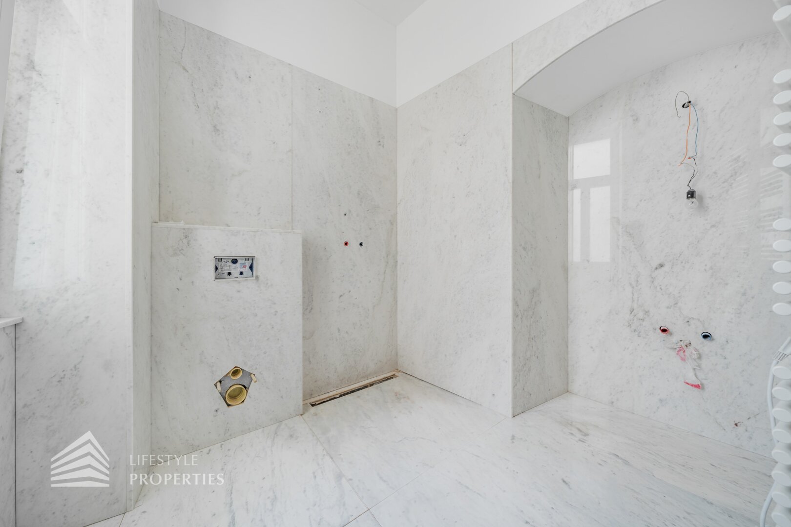 2-Zimmer Altbauwohnung, Nähe Stephansplatz