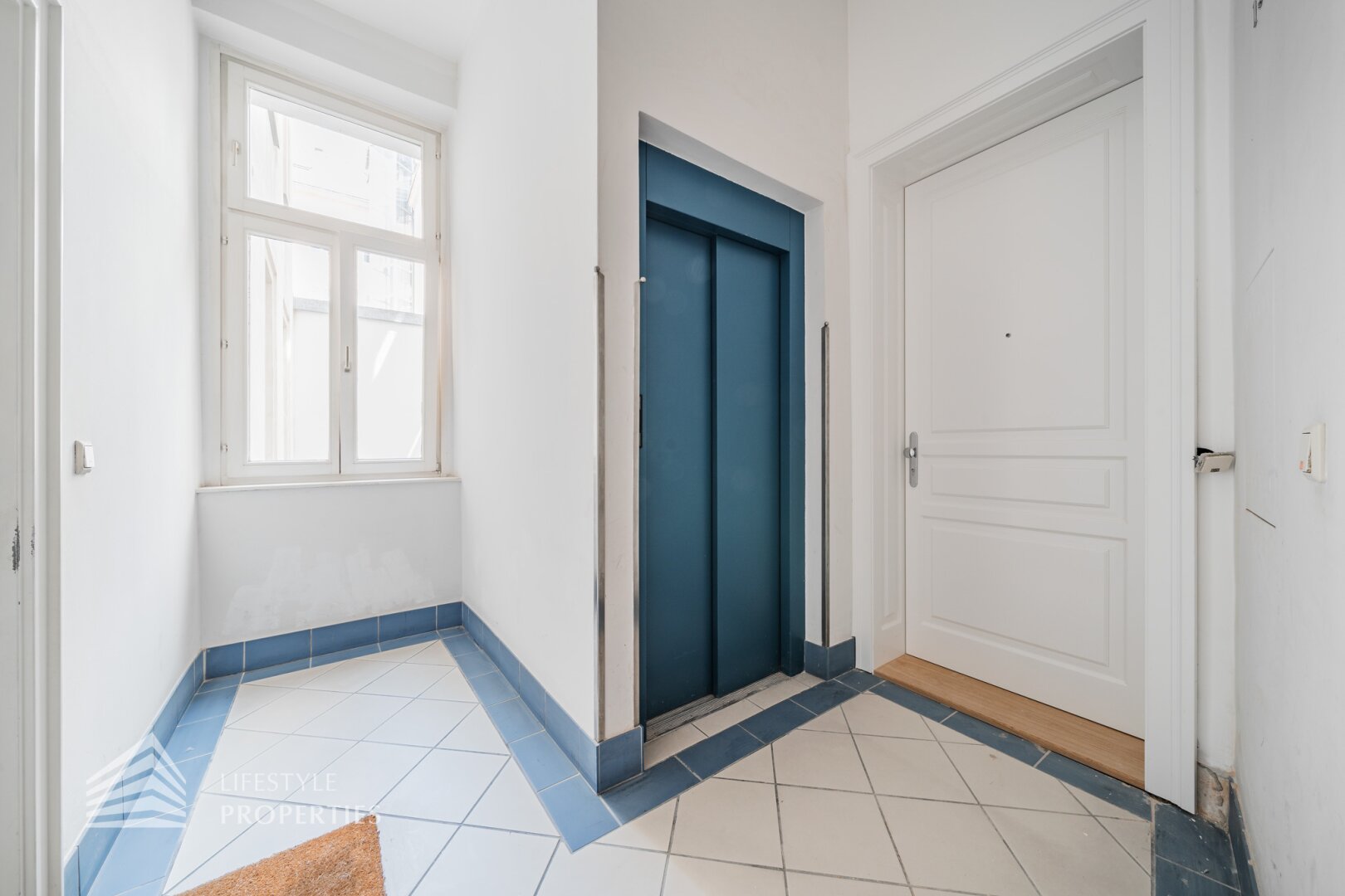 2-Zimmer Altbauwohnung, Nähe Stephansplatz