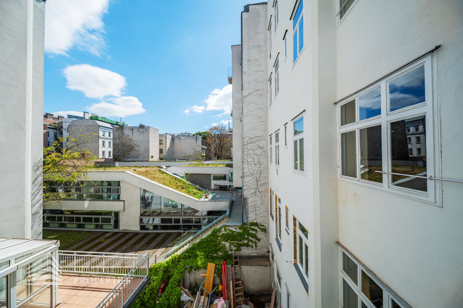 Erstbezug 4-Zimmer Wohnung mit Loggia, Nähe Neustiftgasse