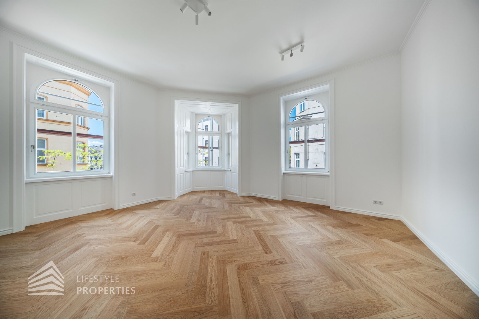 Wunderschöner 4-Zimmer Erstbezug, Nähe Neustiftgasse